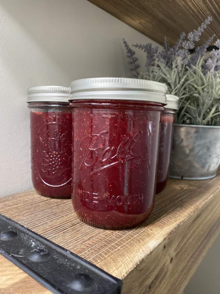 Easy Homemade Strawberry Jam (With Pectin)